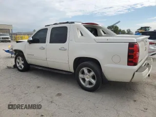 2012 Chevrolet Avalanche LTZ with VIN 3GNTKGE70CG305592, listed as a Copart auction lot 68987764 with 140,919 mi miles and Salvage Title. Bid and sale history available at carsss.com. Image 2.