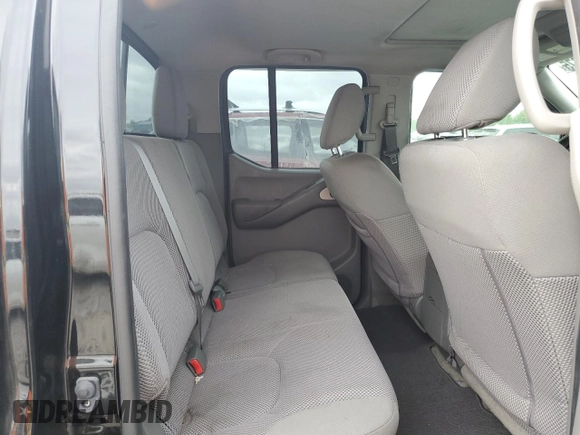 2017 Nissan Frontier SV z VIN 1N6AD0EV8HN737293, wystawiony jako Copart lot #53885675 z przebiegiem 106 844 mil mil oraz Szkoda całkowita • Salvage title. Historia ofert i sprzedaży dostępna na DreamBid. Obrazek 10.