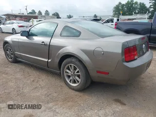2005 Ford Mustang Deluxe with VIN 1ZVFT80N255121745, listed as a IAAI auction lot 42540069 with Not provided miles and . Bid and sale history available at DreamBid. Image 3.