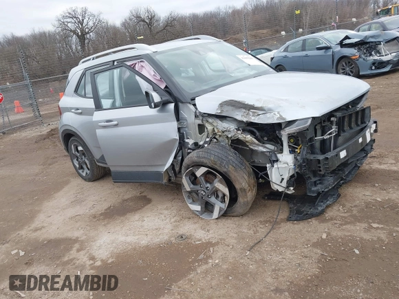 2021 Hyundai Venue SEL with VIN KMHRC8A38MU106552, listed as a IAAI auction lot 41699288 with 141,489 mi miles and . Bid and sale history available at carsss.com. Image 1.