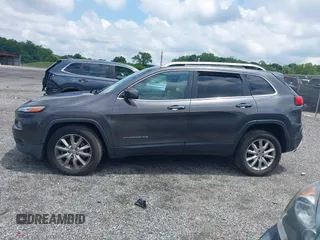 2016 Jeep Cherokee Limited z VIN 1C4PJMDS7GW131643, wystawiony jako IAAI lot #42729800 z przebiegiem 96 262 mil mil oraz . Historia ofert i sprzedaży dostępna na DreamBid. Obrazek 14.