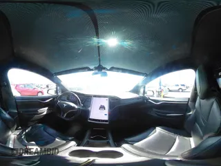 2016 Tesla Model X 70D z VIN 5YJXCAE25GF018477, wystawiony jako IAAI lot #42208404 z przebiegiem 99 380 mil mil oraz . Historia ofert i sprzedaży dostępna na DreamBid. Obrazek 20.