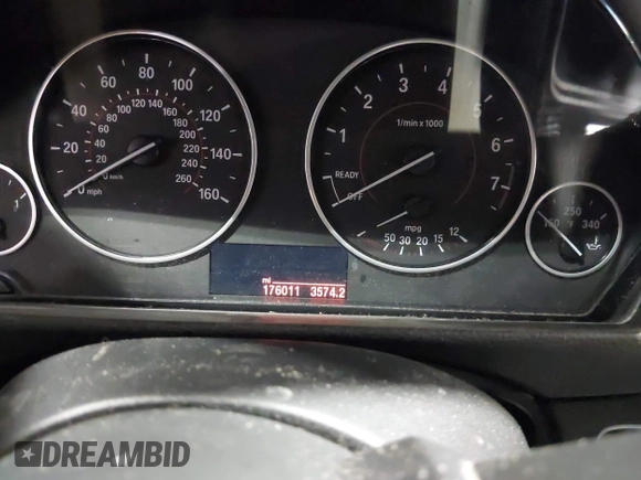 2014 BMW 3 Series 328i xDrive with VIN WBA3B5C5XEP652454, listed as a IAAI auction lot 41949889 with 176,011 mi miles. Bid and sale history available at carsss.com. Image 7.