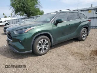 2023 Toyota Highlander L z VIN 5TDKDRAH8PS501568, wystawiony jako Copart lot #52051705 z przebiegiem 23 593 mil mil oraz Szkoda całkowita • Salvage title. Historia ofert i sprzedaży dostępna na DreamBid. Obrazek 1.
