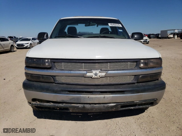 2000 Chevrolet Silverado 1500 with VIN 1GCEC14W5YE217348, listed as a Copart auction lot 46402225 with 316,234 mi miles and Salvage Title. Bid and sale history available at carsss.com. Image 5.