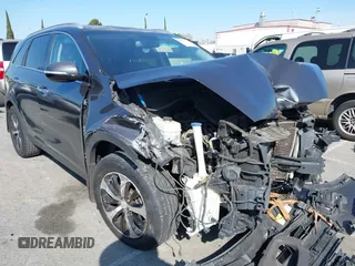 2016 Kia Sorento EX with VIN 5XYPH4A58GG047760, listed as a IAAI auction lot 41841771 with 130,102 mi miles. Bid and sale history available at carsss.com. Image 1.