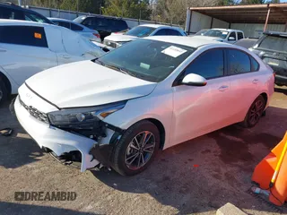 2024 Kia Forte LXS with VIN 3KPF24AD7RE818472, listed as a IAAI auction lot 41133832 with 4,107 mi miles and . Bid and sale history available at DreamBid. Image 18.