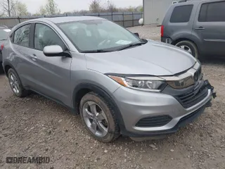 2021 Honda HR-V LX with VIN 3CZRU6H33MM743925, listed as a IAAI auction lot 41967861 with 44,804 mi miles. Bid and sale history available at carsss.com. Image 1.