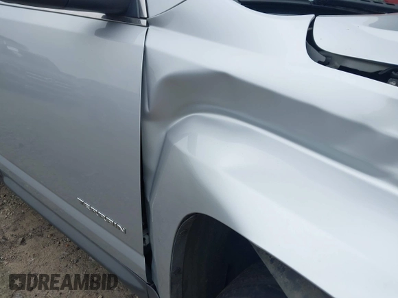 2015 GMC Terrain SLT with VIN 2GKFLTE36F6165433, listed as a IAAI auction lot 41801910 with 213,655 mi miles and . Bid and sale history available at DreamBid. Image 19.