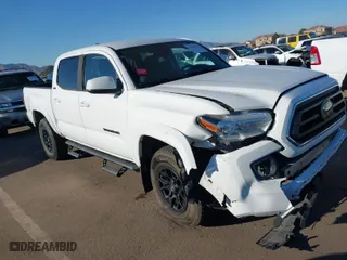 2020 Toyota Tacoma 2WD SR5 with VIN 5TFAZ5CNXLX093880, listed as a IAAI auction lot 41648123 with 80,681 mi miles. Bid and sale history available at carsss.com. Image 6.