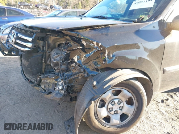 2015 Honda Pilot LX with VIN 5FNYF4H23FB044468, listed as a IAAI auction lot 40851104 with 144,858 mi miles. Bid and sale history available at carsss.com. Image 18.