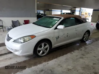 2004 Toyota Solara SE z VIN 4T1FA38PX4U025945, wystawiony jako Copart lot #61092845 z przebiegiem 141 440 mil mil oraz Czysty tytuł • Clean title. Historia ofert i sprzedaży dostępna na DreamBid. Obrazek 1.