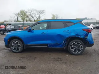2020 Chevrolet Blazer RS z VIN 3GNKBKRSXLS696602, wystawiony jako IAAI lot #41954755 z przebiegiem 34 759 mil mil oraz . Historia ofert i sprzedaży dostępna na DreamBid. Obrazek 13.