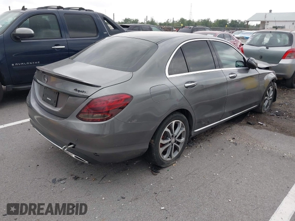 2016 Mercedes-Benz C 300 Luxury z VIN 55SWF4KB8GU138698, wystawiony jako IAAI lot #39263416 z przebiegiem 122 083 mil mil oraz . Historia ofert i sprzedaży dostępna na DreamBid. Obrazek 4.