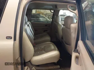 2006 GMC Yukon XL SLT z VIN 1GKFK16Z26J130403, wystawiony jako IAAI lot #42284835 z przebiegiem 228 923 mil mil oraz . Historia ofert i sprzedaży dostępna na DreamBid. Obrazek 8.
