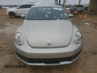 2016 Volkswagen Beetle SE with VIN 3VWJ17AT8GM604323, listed as a Copart auction lot 45710775 with 62,186 mi miles and Salvage title. Bid and sale history available at DreamBid. Image 5.
