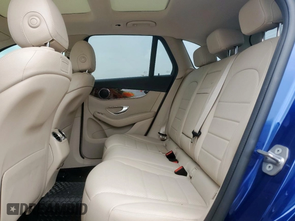 2019 Mercedes-Benz GLC 300 z VIN WDC0G4JB0KV157840, wystawiony jako Copart lot #63104085 z przebiegiem Nie podano mil oraz Szkoda całkowita • Salvage title. Historia ofert i sprzedaży dostępna na DreamBid. Obrazek 11.