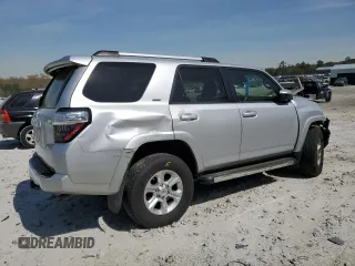 2021 Toyota 4Runner SR5 with VIN JTEMU5JR9M5878823, listed as a Copart auction lot 51042405 with 71,891 mi miles and Salvage title. Bid and sale history available at DreamBid. Image 3.