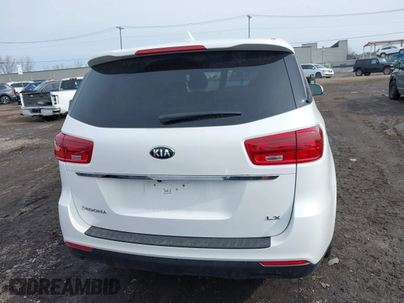 2021 Kia Sedona LX with VIN KNDMB5C13M6668648, listed as a IAAI auction lot 41785324 with 52,301 mi miles. Bid and sale history available at carsss.com. Image 16.