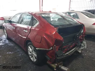 2013 Nissan Altima 2.5 SV with VIN 1N4AL3AP8DC135987, listed as a IAAI auction lot 41910538 with 220,791 mi miles. Bid and sale history available at carsss.com. Image 3.