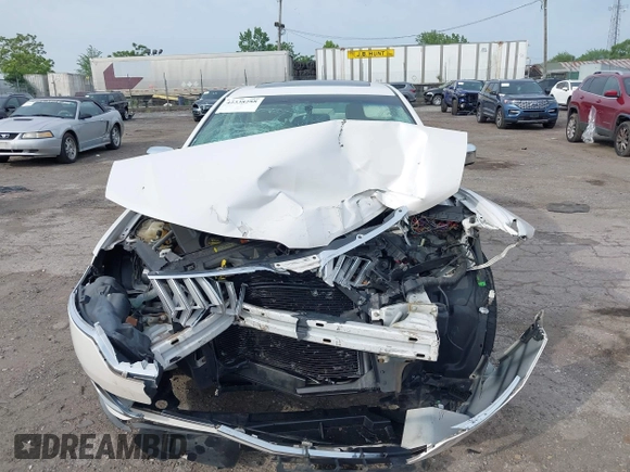 2012 Lincoln MKZ with VIN 3LNHL2GC8CR803337, listed as a IAAI auction lot 42338288 with Not provided miles and . Bid and sale history available at DreamBid. Image 13.