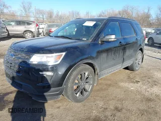 2018 Ford Explorer XLT z VIN 1FM5K8D88JGC03818, wystawiony jako IAAI lot #41449995 z przebiegiem 126 000 mil mil oraz . Historia ofert i sprzedaży dostępna na DreamBid. Obrazek 23.