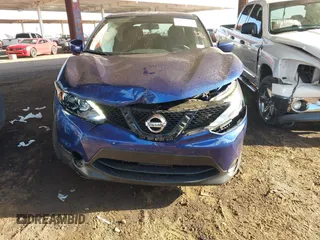 2017 Nissan Rogue S z VIN JN1BJ1CP0HW004324, wystawiony jako IAAI lot #41462611 z przebiegiem 50 488 mil mil oraz . Historia ofert i sprzedaży dostępna na DreamBid. Obrazek 6.