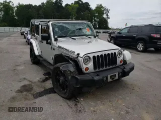 2007 Jeep Wrangler Unlimited Sahara с VIN 1J4GA591X7L158014, выставлен на аукционе Copart как лот 55201105 с пробегом 162 797 миль миль и Списание • Salvage title. История ставок и продаж доступна на DreamBid. Изображение 13.