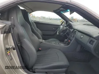 2004 Mercedes-Benz SLK с VIN WDBKK66FX4F305105, выставлен на аукционе Copart как лот 47498255 с пробегом 68 896 миль миль и Списание • Salvage title. История ставок и продаж доступна на DreamBid. Изображение 10.