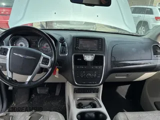 2011 Chrysler Town & Country Limited with VIN 2A4RR6DGXBR783676, listed as a Copart auction lot 47818865 with 126,082 mi miles and Clean Title. Bid and sale history available at carsss.com. Image 9.
