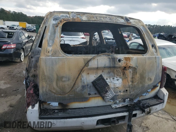 2009 GMC Yukon SLT w/4SA with VIN 1GKEC33379R150060, listed as a Copart auction lot 84437224 with 0 mi miles and Salvage Title. Bid and sale history available at carsss.com. Image 6.