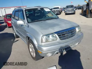 2002 Suzuki XL-7 LX with VIN JS3TY92V824104977, listed as a IAAI auction lot 41494699 with 161,262 mi miles. Bid and sale history available at carsss.com. Image 1.