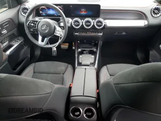 2023 Mercedes-Benz EQB 300 z VIN W1N9M0KB3PN054828, wystawiony jako Copart lot #55458454 z przebiegiem 4 429 mil mil oraz Szkoda całkowita • Salvage title. Historia ofert i sprzedaży dostępna na DreamBid. Obrazek 8.