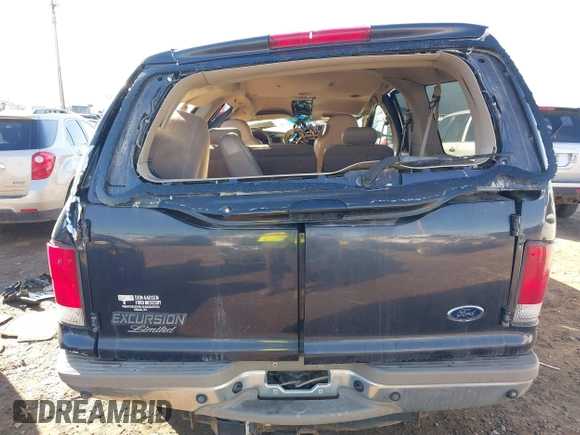 2001 Ford Excursion Limited с VIN 1FMNU43S11EB30853, выставлен на аукционе IAAI как лот 40811430 с пробегом 160 527 миль миль и . История ставок и продаж доступна на DreamBid. Изображение 17.