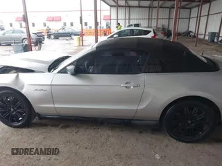 2011 Ford Mustang V6 with VIN 1ZVBP8EMXB5159321, listed as a IAAI auction lot 41451864 with 138,276 mi miles and . Bid and sale history available at DreamBid. Image 14.
