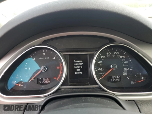 2015 Audi Q7 Premium Plus with VIN WA1LMAFE5FD020413, listed as a Copart auction lot 65028835 with 217,394 mi miles and Clean title. Bid and sale history available at DreamBid. Image 9.