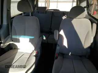 2011 Kia Sedona LX with VIN KNDMG4C78B6383375, listed as a Copart auction lot 76289414 with 198,732 mi miles and Salvage Title. Bid and sale history available at carsss.com. Image 10.