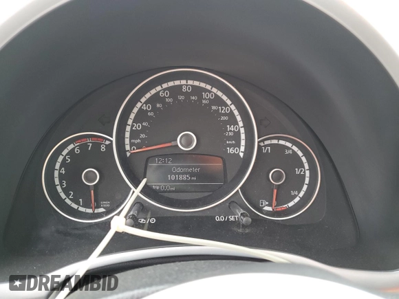 2014 Volkswagen Beetle 2.5L w/Sun with VIN 3VWJP7AT7EM613977, listed as a Copart auction lot 89251315 with 101,885 mi miles and Salvage Title. Bid and sale history available at DreamBid. Image 9.