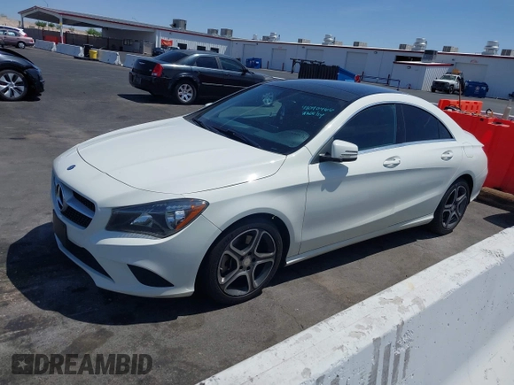 2014 Mercedes-Benz CLA 250 z VIN WDDSJ4EB3EN045327, wystawiony jako IAAI lot #42090466 z przebiegiem 121 805 mil mil oraz . Historia ofert i sprzedaży dostępna na DreamBid. Obrazek 2.