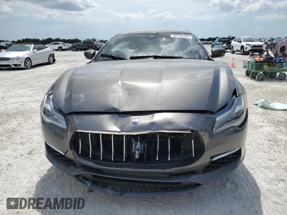 2018 Maserati Quattroporte S GranLusso z VIN ZAM56YPL6J1281490, wystawiony jako Copart lot #60120163 z przebiegiem 59 327 mil mil oraz . Historia ofert i sprzedaży dostępna na DreamBid. Obrazek 5.