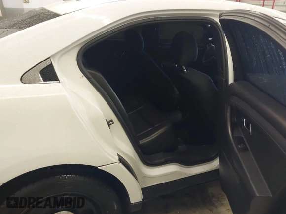 2013 Ford Police Interceptor с VIN 1FAHP2M8XDG152879, выставлен на аукционе IAAI как лот 41976583 с пробегом 138 129 миль миль и . История ставок и продаж доступна на DreamBid. Изображение 8.