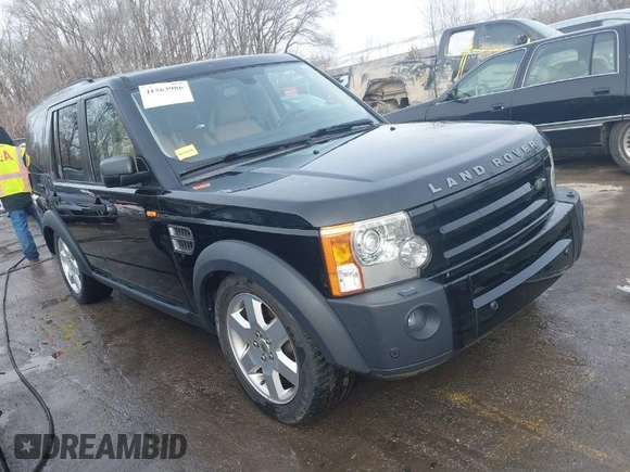 2007 Land Rover LR3 HSE with VIN SALAG25467A434055, listed as a IAAI auction lot 41563986 with 134,441 mi miles. Bid and sale history available at carsss.com. Image 1.
