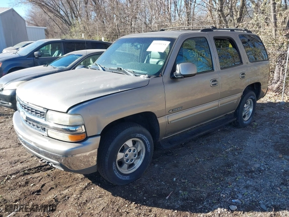 2001 Chevrolet Tahoe LS with VIN 1GNEK13TX1J133931, listed as a IAAI auction lot 41030154 with 234,273 mi miles. Bid and sale history available at carsss.com. Image 2.