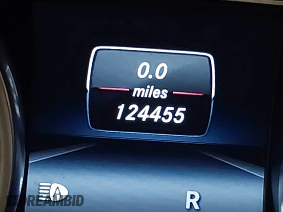 2015 Mercedes-Benz GL-Class GL 63 AMG with VIN 4JGDF7EE8FA448000, listed as a IAAI auction lot 41299617 with 124,456 mi miles. Bid and sale history available at carsss.com. Image 15.