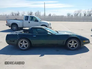 1995 Chevrolet Corvette z VIN 1G1YY22P7S5114691, wystawiony jako IAAI lot #41671037 z przebiegiem 129 384 mil mil oraz . Historia ofert i sprzedaży dostępna na DreamBid. Obrazek 13.