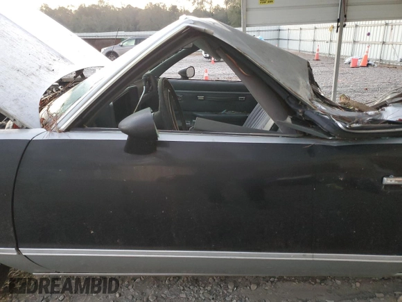 1985 Chevrolet El Camino z VIN 3GCCW80H2FS917457, wystawiony jako Copart lot #76519754 z przebiegiem 53 850 mil mil oraz Szkoda całkowita • Salvage title. Historia ofert i sprzedaży dostępna na DreamBid. Obrazek 7.