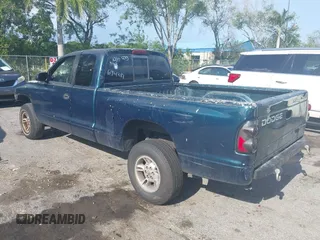 1998 Dodge Dakota with VIN 1B7FL22P3WS694381, listed as a IAAI auction lot 41930575 with 236,444 mi miles. Bid and sale history available at carsss.com. Image 3.
