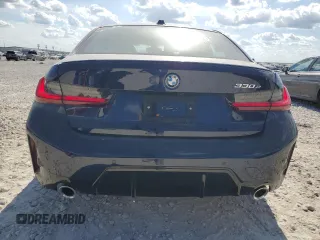 2024 BMW 3 Series 330e with VIN 3MW39FF01R8E69367, listed as a Copart auction lot 67118224 with 1,051 mi miles and Salvage Title. Bid and sale history available at carsss.com. Image 6.