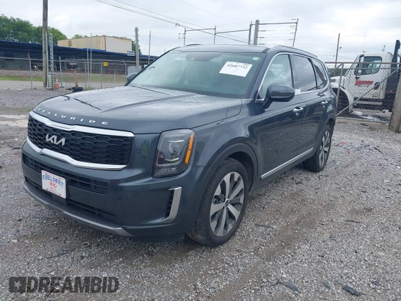 2022 Kia Telluride S with VIN 5XYP64HC0NG318575, listed as a IAAI auction lot 42607732 with 10,422 mi miles and . Bid and sale history available at DreamBid. Image 18.