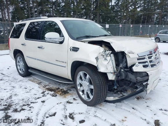 2009 Cadillac Escalade with VIN 1GYFK23229R189461, listed as a IAAI auction lot 41593202 with 1 mi miles. Bid and sale history available at carsss.com. Image 1.